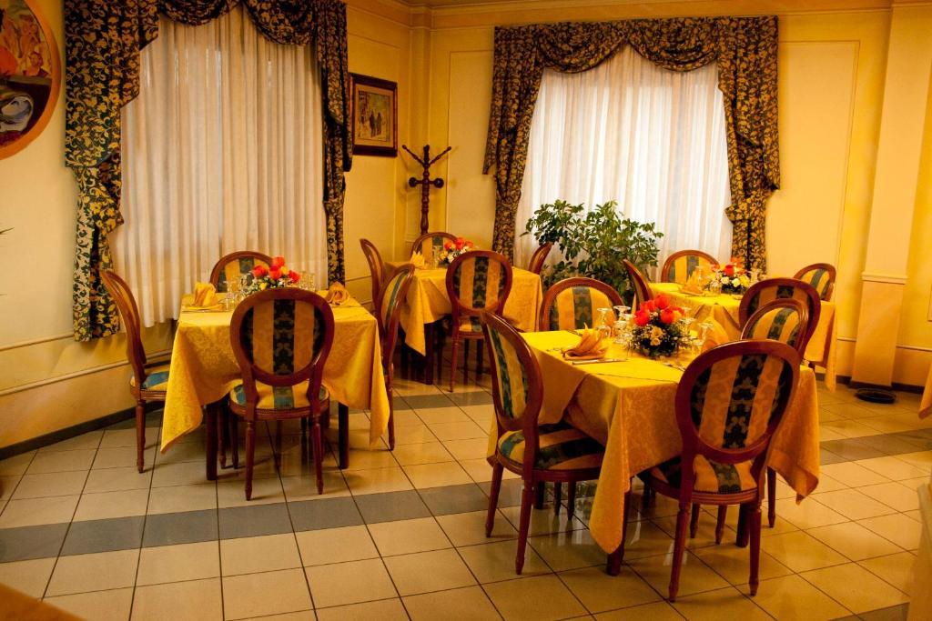 Hotel Michelangelo 3*